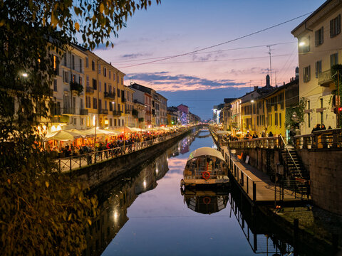 Italy, Milan, Porta Nuova, Navigli, Naviglio Grande at dusk