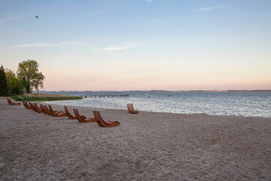 Germany, Ruegen, Dranske, beach in the evening