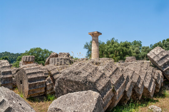Greece,&Ocirc;&oslash;&Omega;Olympia, Ruins of ancient Temple of Zeus