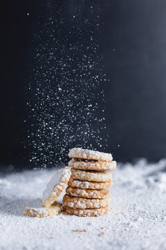 Shortcrust pastry, stacked, sugar rim, icing sugar