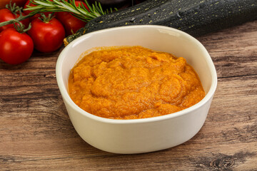 Vegetarian cuisine - Zucchini puree with herbs