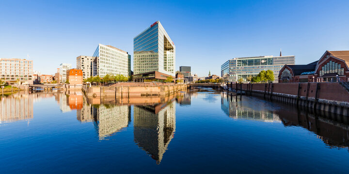 Germany, Hamburg, HafenCity, Ericusspitze, Spiegel publishing house and Deichtorhallen
