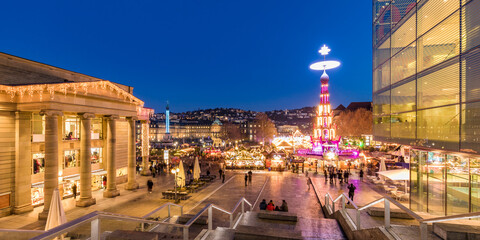 Germany, Baden-Wurttemberg, Stuttgart, Illuminated Schlossplatz during Christmas at dusk