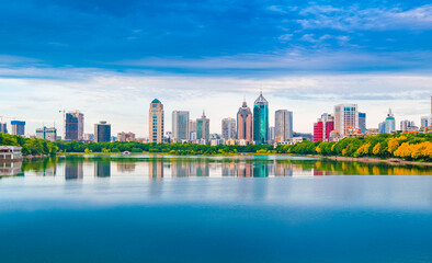 Obraz premium Urban environment of Nanhu Park in Nanning, Guangxi