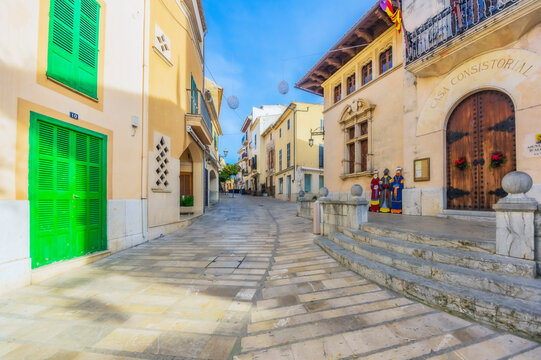 Spain, Mallorca, Alcudia, View of the old town