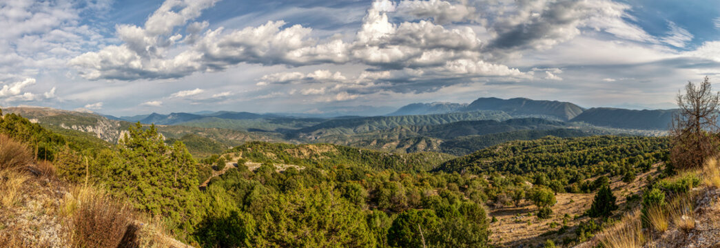 Greece, Epirus, Zagori, Pindos Mountains, Vikos National Park, Scenic view of mountain range