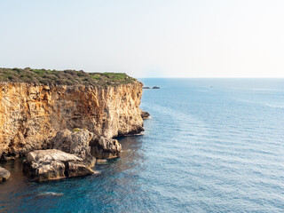 Fototapeta na wymiar Menorca cliff