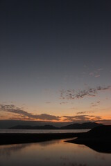 マジックアワーの瀬戸内海の景色　山口県光市の夕日のヒカリと輝き