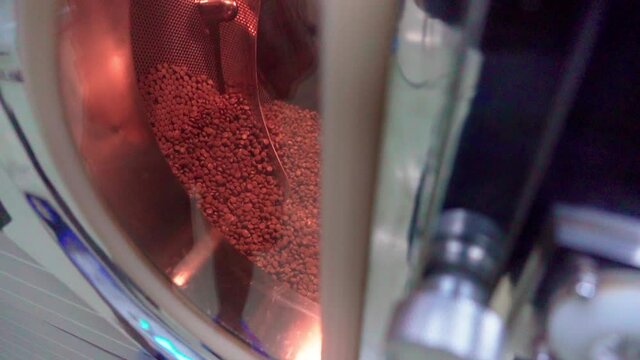 Coat machine coating pills