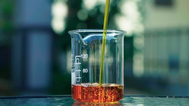 Beaker Method Emulsion Emulsion Bilder – Durchsuchen 44,682 Archivfotos, Vektorgrafiken und ...