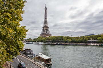 Fototapeta na wymiar Eiffle Tower in Paris France, September 2019