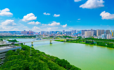Naklejka premium Urban environment of Yong River, Nanning, Guangxi