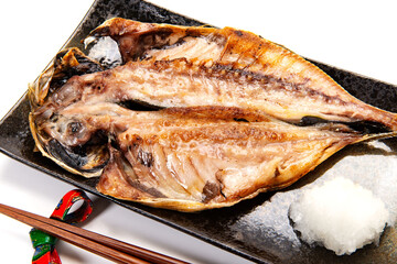 鯵の干物の炭火焼