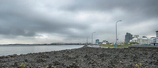 Obraz premium Panoramic view of the Reykjavik waterfront