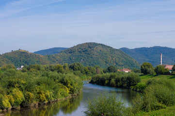 photo landscape small mountain river