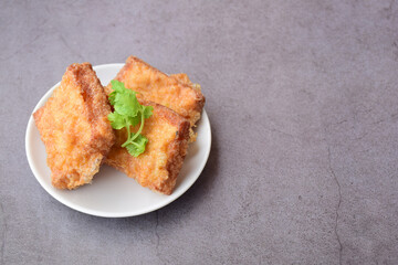 Ajad sauce with pork buns