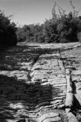 Pont,  vois Domitia et oppidum d'Ambrussum.