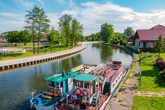 prom statek ł&oacute;dka rzeka kanał przystań pisz port warmia mazury warmińsko-mazurskie