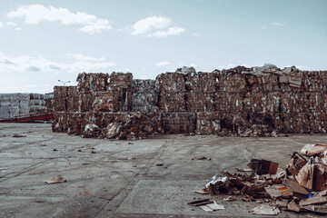 Photo of a large amount of garbage and rubbish at the dump