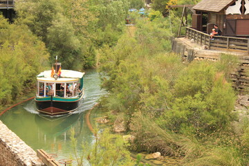 Obraz premium Boat in the river