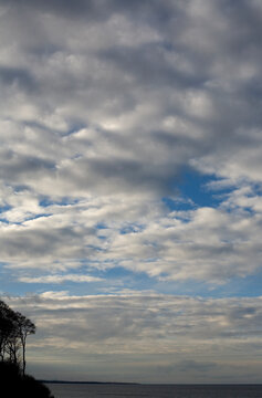 Wolken am Strand