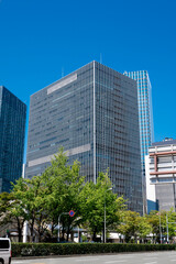 Fototapeta premium 快晴の大阪駅前第三ビル