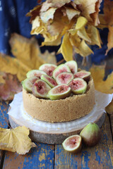 piece of cake with berries