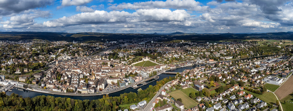 Blick &uuml;ber die Stadt Schaffhausen mit der Festung Munot