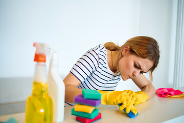 housewife cleaning of the apartment protective gloves