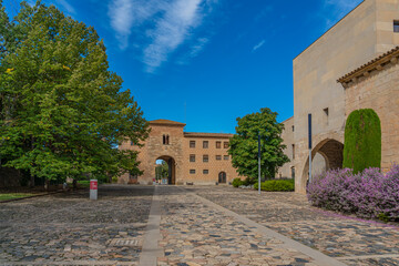 Fototapeta na wymiar The twelfth century Cistercian monastery of Santa Maria de Poblet, Catalonia. entrance place