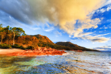 Tas Coles bay light shore range