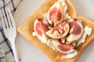 いちじくのトースト