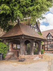 Fototapeta na wymiar The old horse and villages shelter in Great Budworth, Pickmere, Knustford, Cheshire, UK