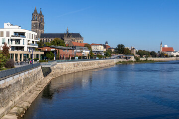 Fototapeta na wymiar Bilder aus der Landeshauptstadt Magdeburg