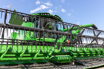 grain harvester