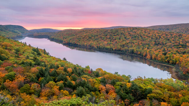 Sunrise at Lake of the Clouds at the Porcupine Mountains 