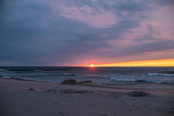 zachód słońca nad morzem