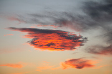 Fototapeta premium Wonderful patterns forming in the sky with morning lights