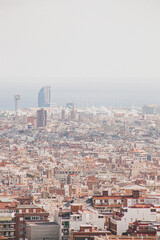 Ciudad de Barcelona desde el cielo color