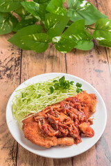 カツカレーのキノコソース