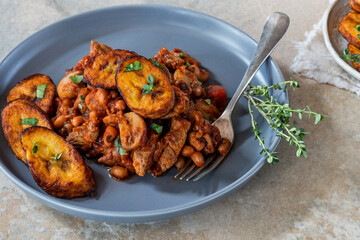 Beef and blackeye bean hotpot