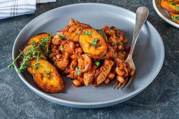 Beef and blackeye bean hotpot