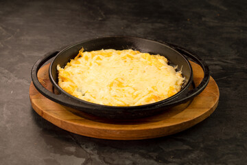 Ei Pfanne mit Käse, peynirli yumarta