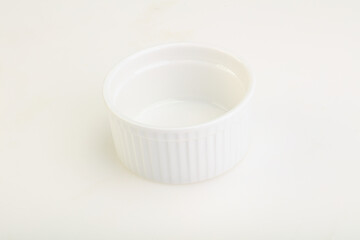 White proclean bowl for serving