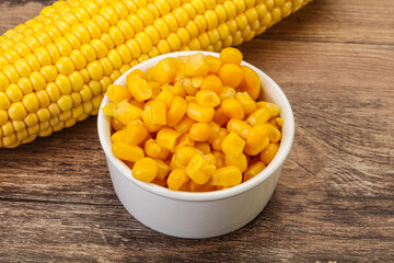 Sweet yellow corn in the bowl