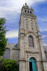 Fototapeta na wymiar Plourin-les-Morlaix. Clocher de l'église Notre-Dame. Finistère. Bretagne 