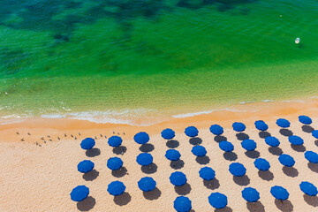 Obraz premium Aerial views of Praia da Marinha and Malhada do Baraco - beaches in Algarve, Portugal