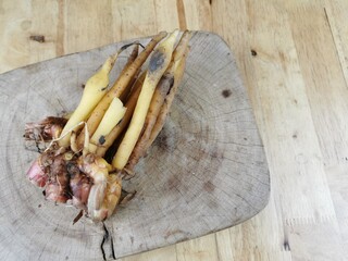 Fototapeta premium Kaempferia is placed on the chopping board