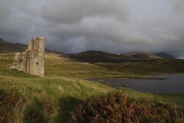 Fototapeta na wymiar Scotland Loch Assynt - Ardvreck Castle