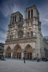 Fototapeta na wymiar Catedral de Notre-Dame de París antes del incendio